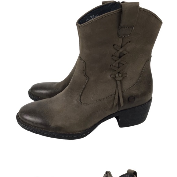Born “Karin” Boot B58922 Short Western Leather Zip size 7.5 - Picture 3 of 4